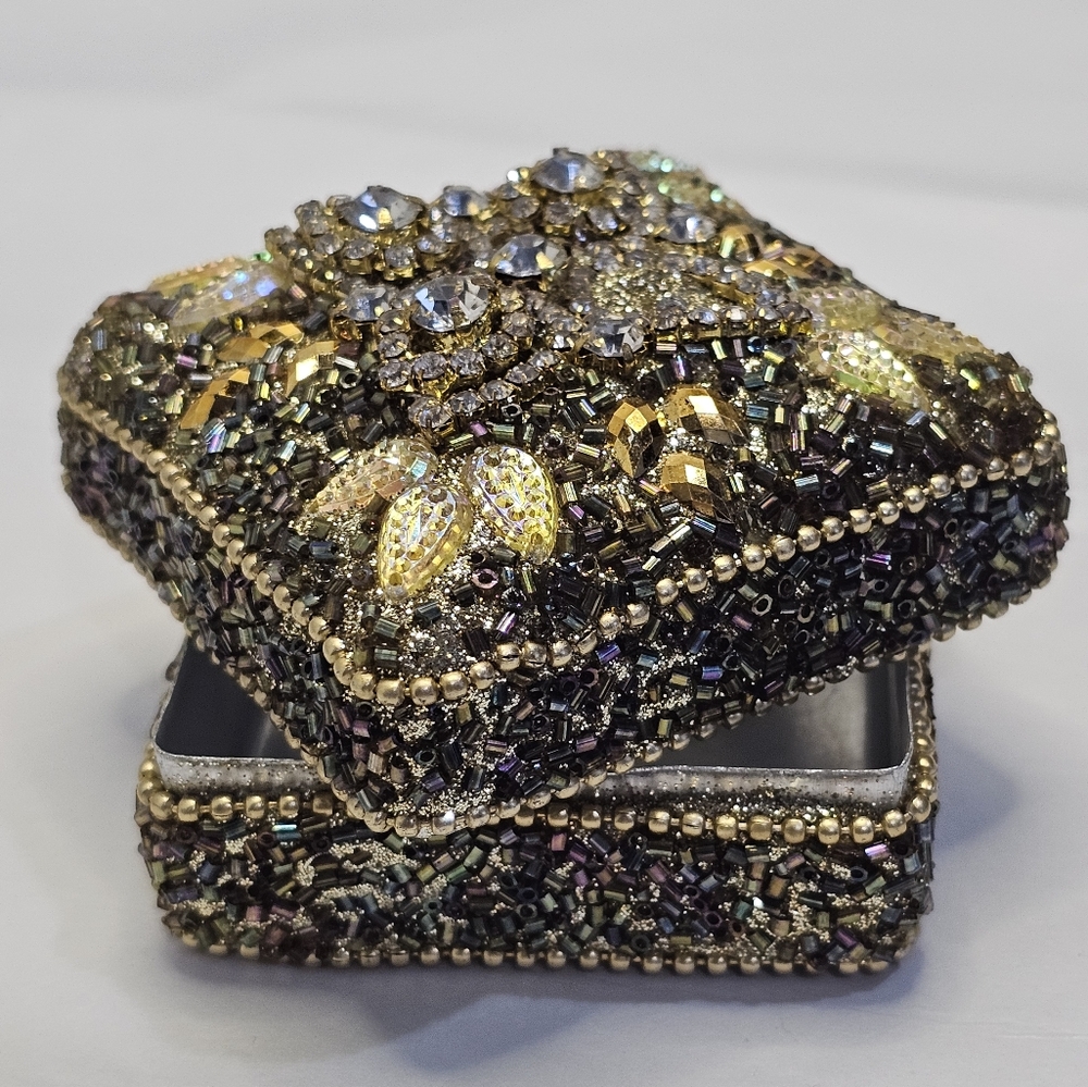 BOHO Gold & Colored Beads - Beaded Metal Trinket Box Small Vintage ** READ **